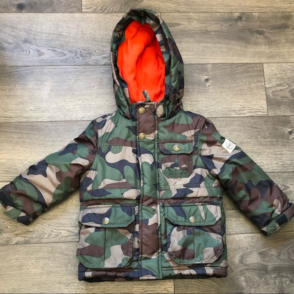 OshKosh Bgosh Boys 2T Camo Puffer Jacket